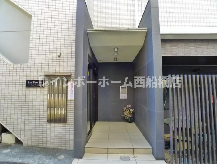 ラフォルテ本中山のエントランス