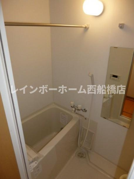 ラフォルテ本中山の浴室