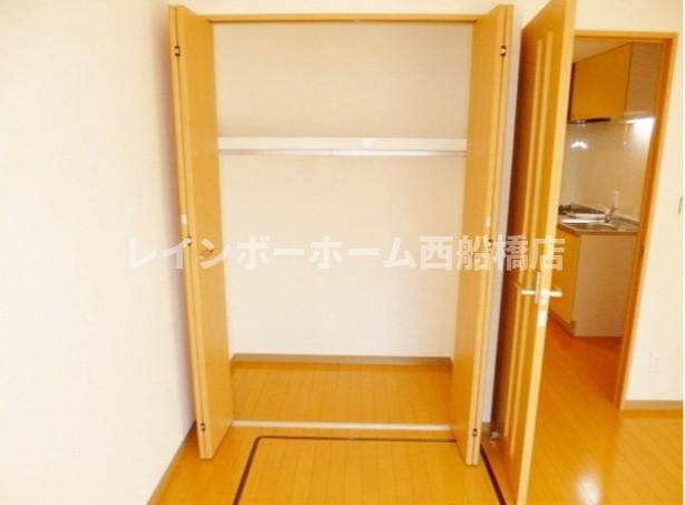 ラフォルテ本中山の収納|反転タイプの写真です。
