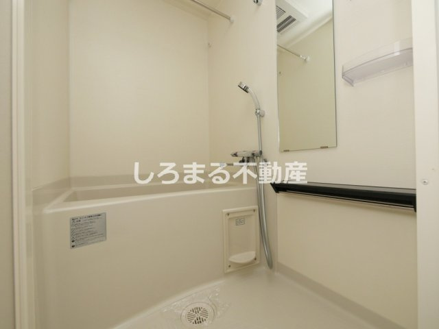 プレサンス四天王寺前夕陽ヶ丘　凛宮の浴室