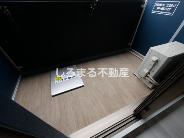 プレサンス四天王寺前夕陽ヶ丘　凛宮のバルコニー