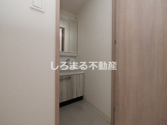 プレサンス四天王寺前夕陽ヶ丘　凛宮の洗面所