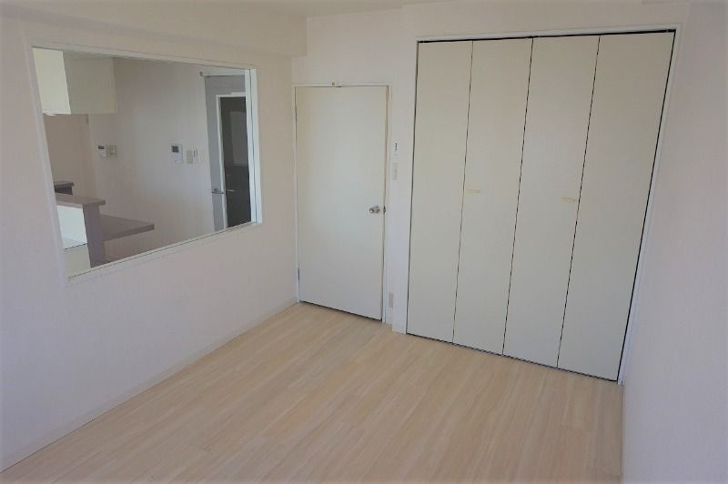 ローズマンション(A-001)の居間・リビング