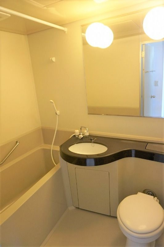 ローズマンション(A-001)の浴室