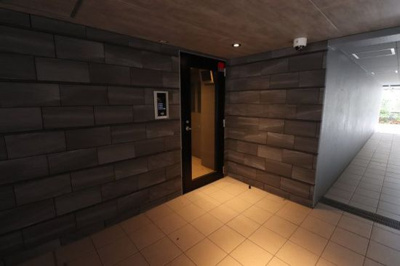 【エントランス】 | GENOVIA池袋