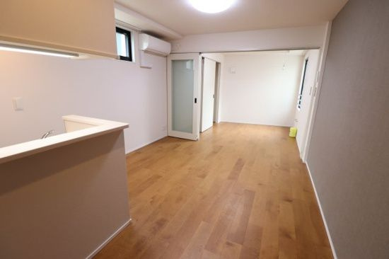 GENOVIA池袋の居間・リビング