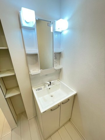 【独立洗面台】