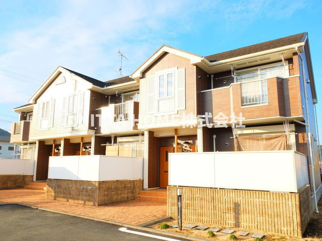 ポライトリー　ガーデンＢ棟の外観|大きなテラスが付いていますよ～