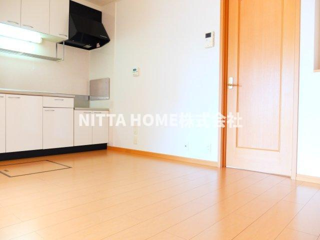 ポライトリー　ガーデンＢ棟の居間・リビング|ダイニングは６.９帖★