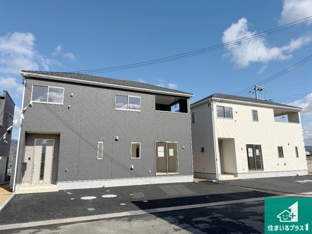 紀の川市尾崎　第2期　新築一戸建ての外観|安心の10年保証！外観を美しく保ち、雨水で汚れを落とします！気になることがありましたら、お気軽にお問い合わせください！