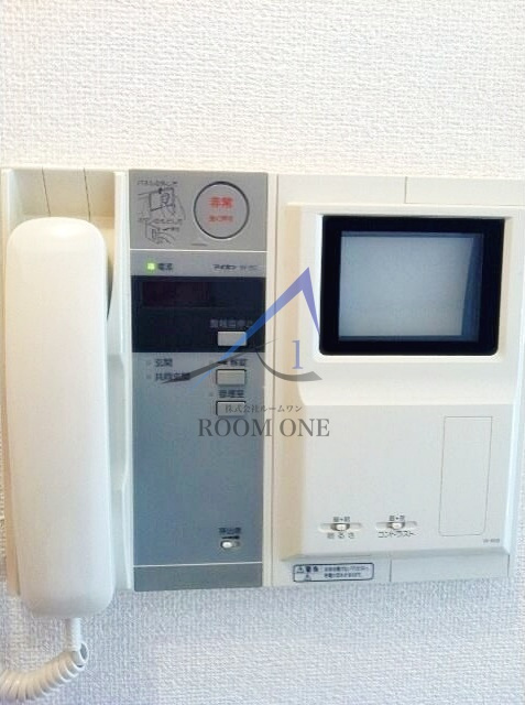 プレール・ドゥーク新宿曙橋のセキュリティ|モニター付きインターホンです。