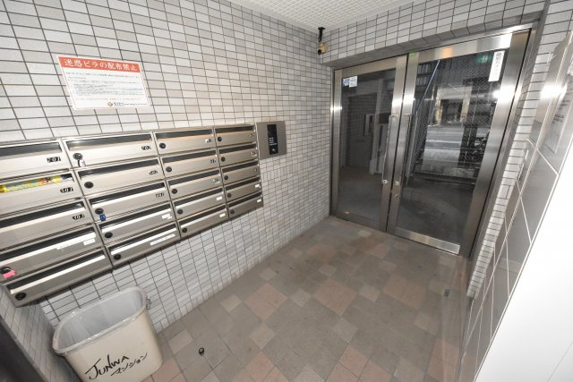 JUNWAマンションのエントランス