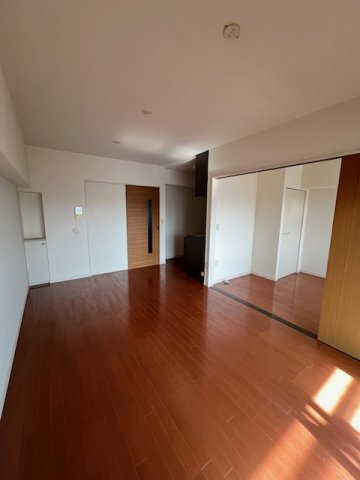 【居間・リビング】 | グランドパレスアビオン片野（A-19）