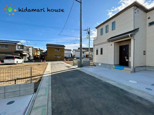 第7上尾二ツ宮　新築戸建　ハートフルタウン1-Aの前面道路含む現地写真