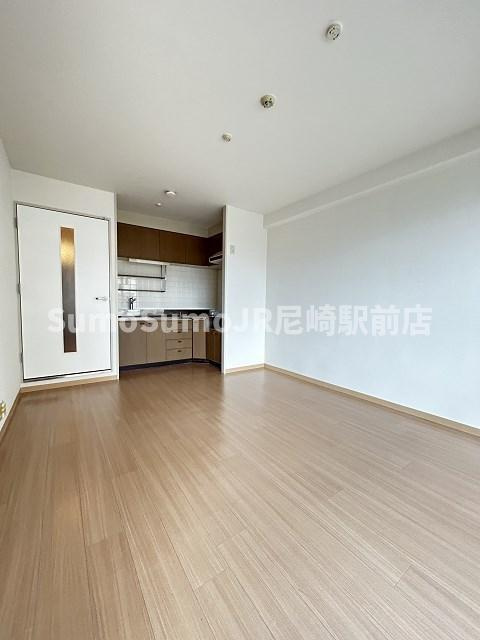 ファミールメゾンの居間・リビング|使いやすい居間です