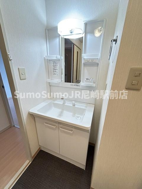 ファミールメゾンの独立洗面台|独立洗面台あり、毎朝おしゃれに忙しい女性の方におすすめです