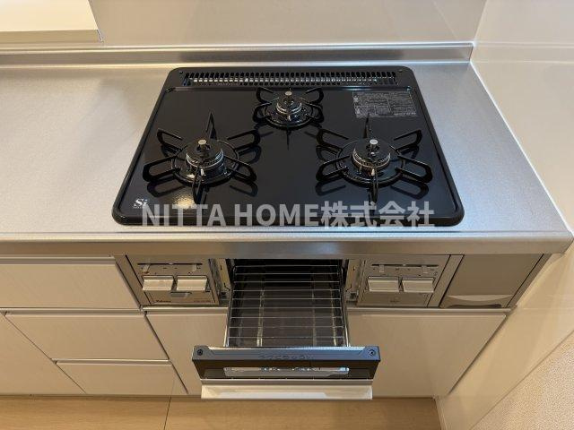 プティ　フォレスタ柏原Ⅱのキッチン|ガスコンロ＆グリル付き★