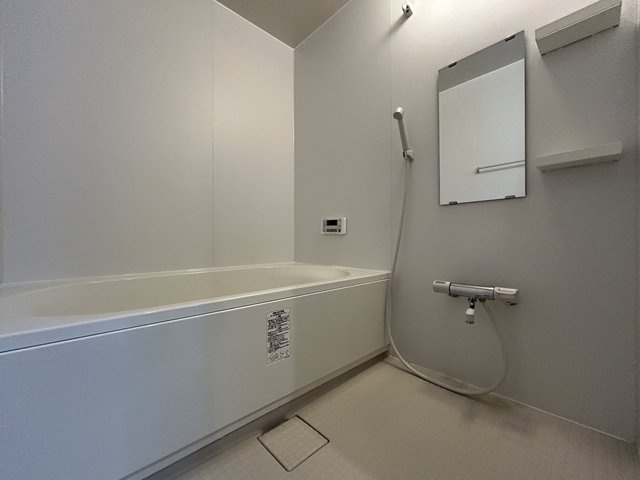 前橋市川曲町の賃貸マンションの浴室