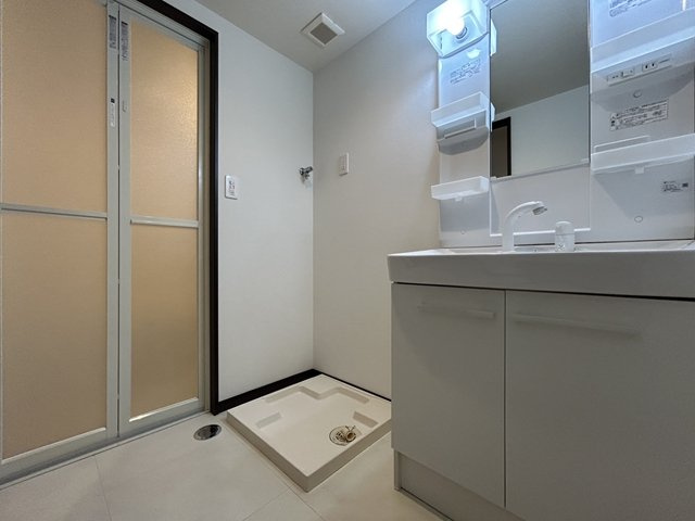 前橋市川曲町の賃貸マンションの独立洗面台