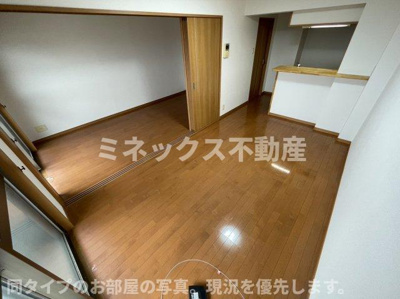【居間・リビング】 | ラヴィドール | 同タイプのお部屋の写真。現況優先