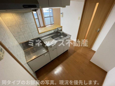 【キッチン】 | ラヴィドール | 同タイプのお部屋の写真。現況優先