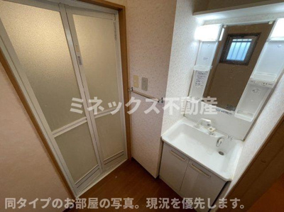 【内装】 | ラヴィドール | 同タイプのお部屋の写真。現況優先