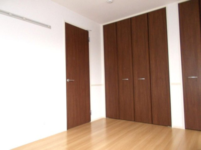 【寝室】 | カタクラーサ | 嬉しいインターネット無料♪