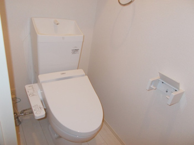 【トイレ】 | カタクラーサ | 温水洗浄便座付き♪