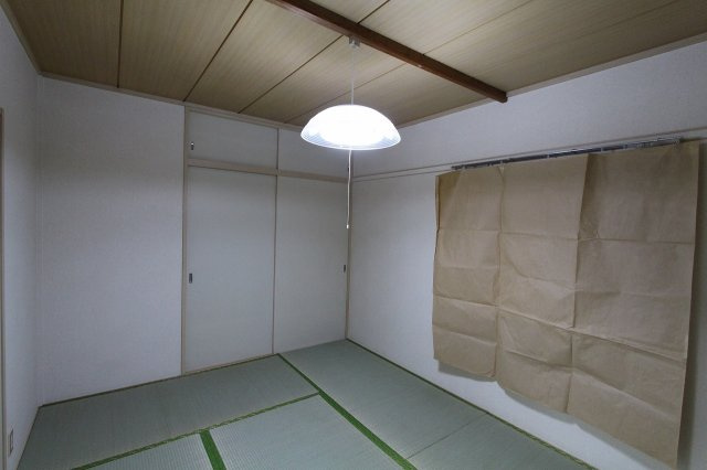 リエスあさか根岸台Ａ・Ｂ棟の和室