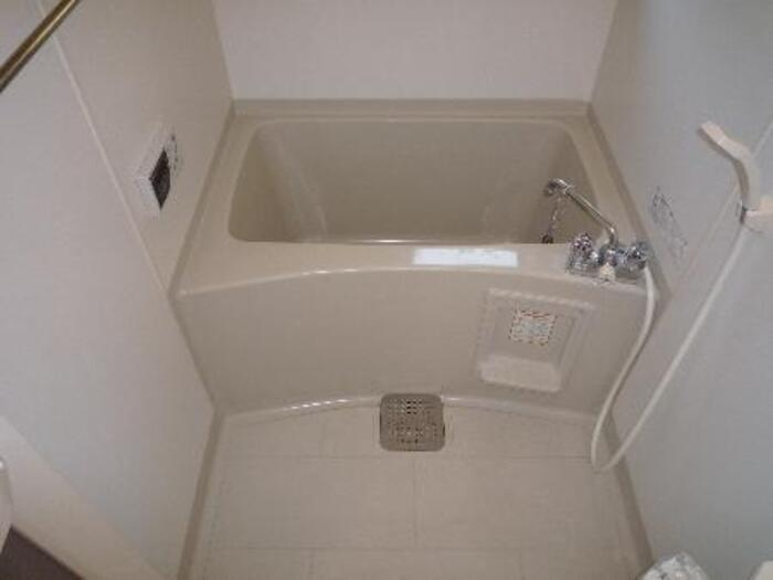 ラ・メゾン・ベルテの浴室|バスルーム