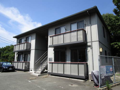 福岡市中央区桜坂３丁目のアパート