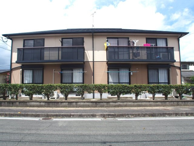 サンハイツAKIYAMA 【キャッシュバック対象物件】のエントランス|落ち着いたエントランスです