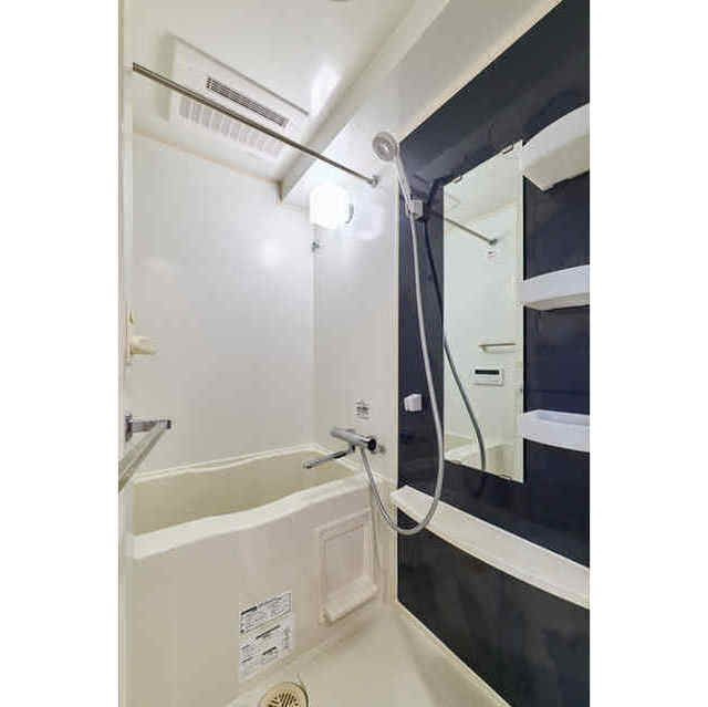 ＣＡＳＳＩＡ両国の浴室