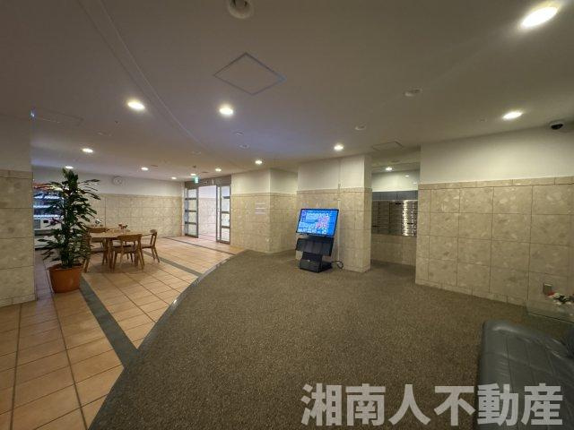 リーデンスタワー湘南平塚のロビー