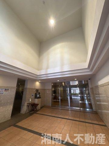 リーデンスタワー湘南平塚のエントランス|ゆとりのあるエントランスです