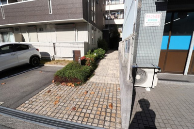 【エントランス】 | カーサヴェルデ鶴見