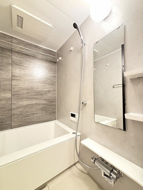 ジオエント上野稲荷町の浴室