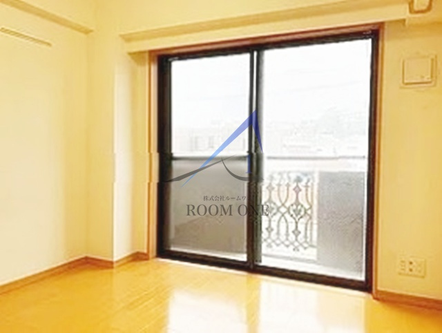 グリフィン横浜・サザンフォートの居間・リビング|洋室のお部屋です。