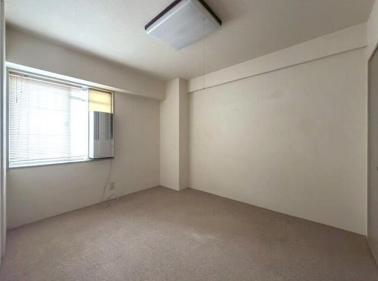 高知市鴨部　アーネスト能茶山の洋室|寝室・子ども部屋・リモートワークスペースなど、家族構成に合わせて柔軟に使える便利な一部屋です！