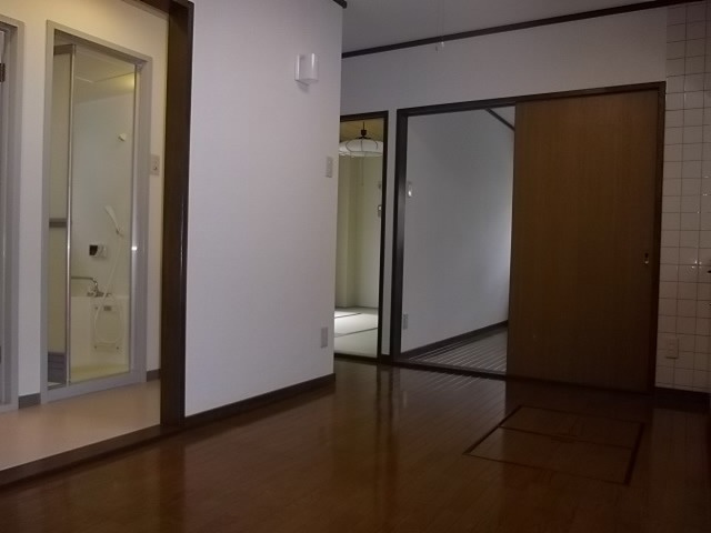 クレイドル本橋の洋室