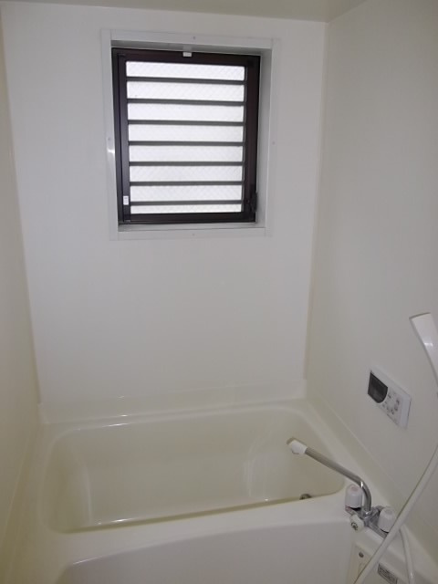 クレイドル本橋の浴室