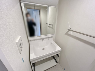 【独立洗面台】 | Sereno