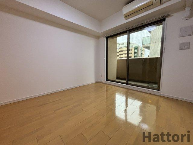 WGB江坂の居間・リビング