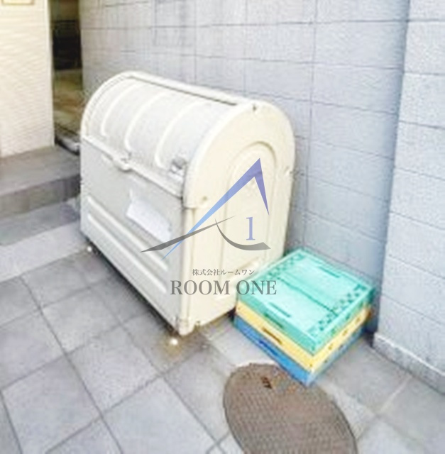 ベストプレイス大塚のその他共用部分|敷地内ゴミ置き場です。