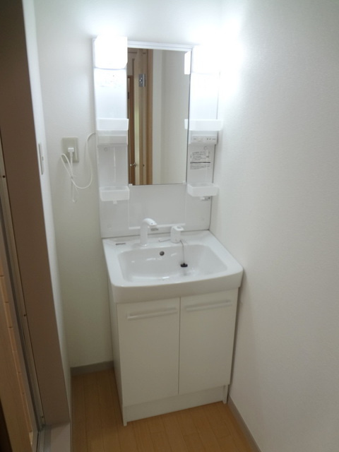 第６浜野ビルの洗面所|独立洗面化粧台