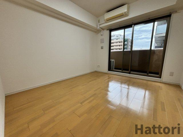 WGB江坂の居間・リビング