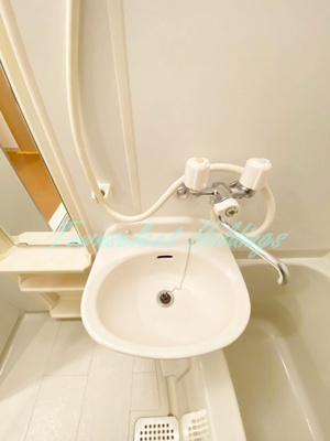 【洗面所】 | ブランメゾン南藤沢 | 掃除のしやすい洗髪洗面台です♪