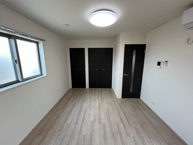 フジパレス弥刀Ⅱ番館の居間・リビング