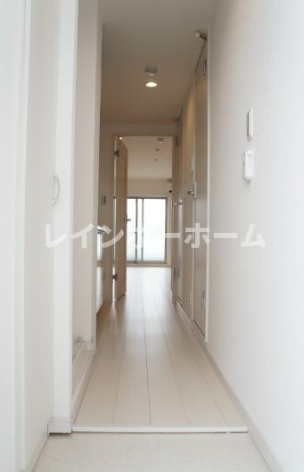 リブリ・リブラの玄関