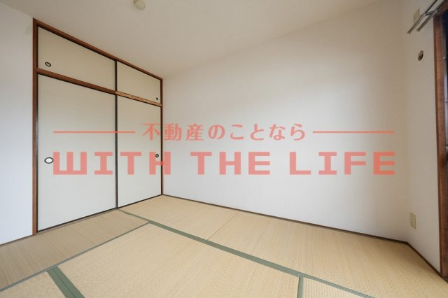グリーンビル御井【キャッシュバック対象物件】の和室|畳の上でゆっくりとくつろげる和室です
